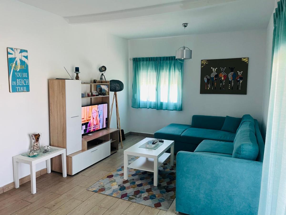 Villa ,,Sea Breeze,, - Home By The Sea Nea Anchialos Exterior photo