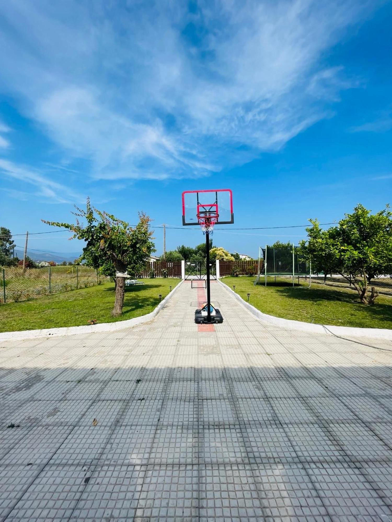 Villa ,,Sea Breeze,, - Home By The Sea Nea Anchialos Exterior photo