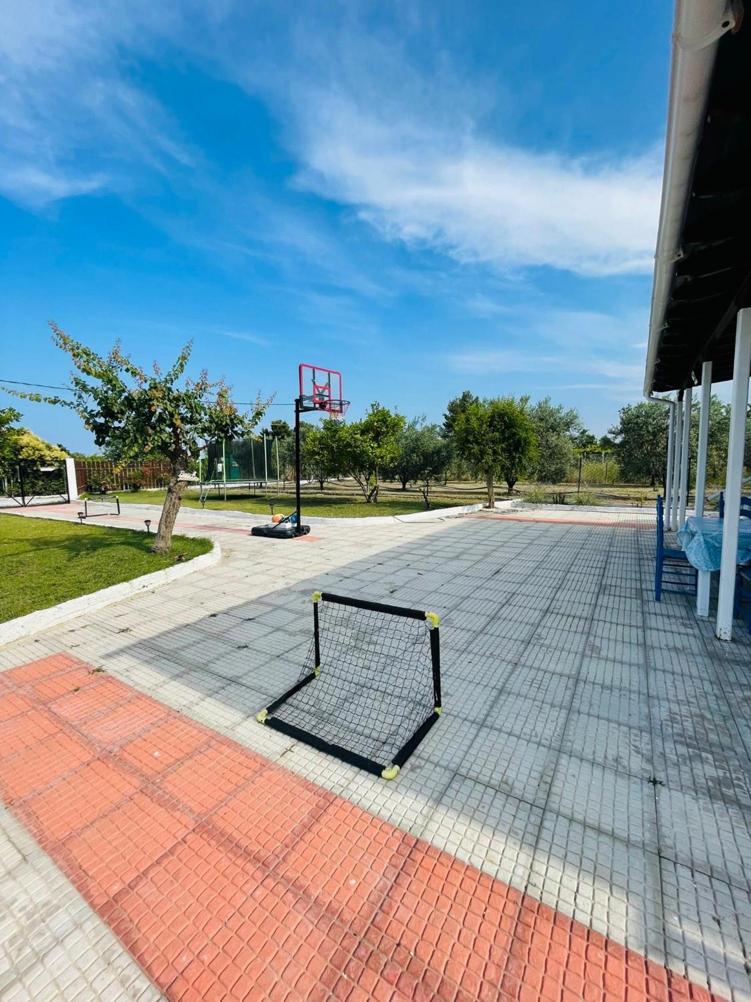 Villa ,,Sea Breeze,, - Home By The Sea Nea Anchialos Exterior photo