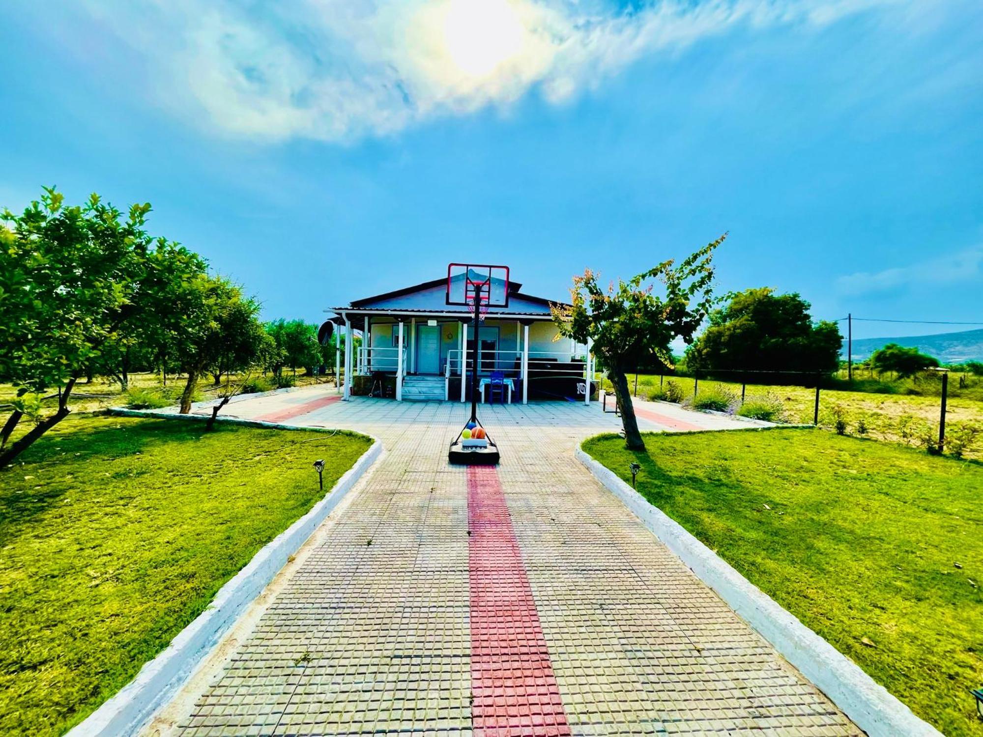 Villa ,,Sea Breeze,, - Home By The Sea Nea Anchialos Exterior photo